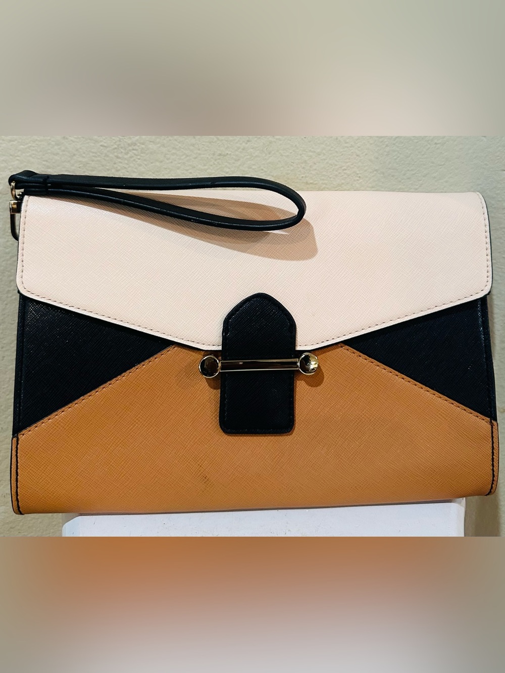Tri-Tone Envelope Crossbody Bag in Blush, Black & Tan